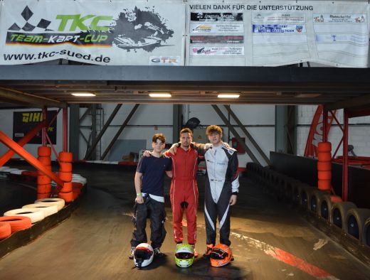 Glory Bomb by Nicokoba